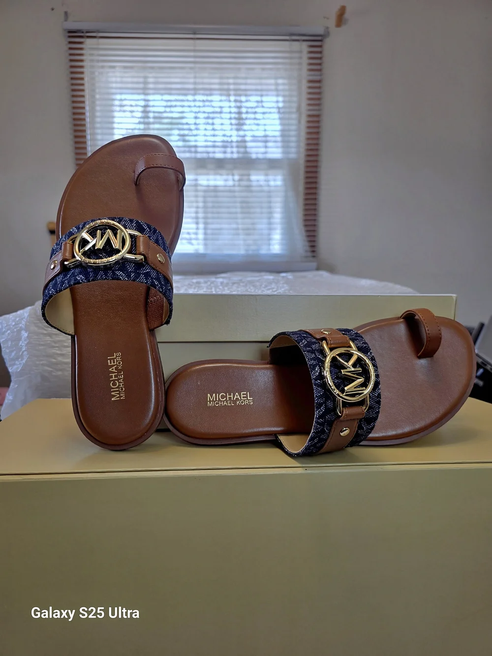MICHAEL Michael Kors Rory Flat Thong Sandals In Dark Denim Multi Size 7.5M